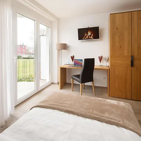 Hotel Vier Jahreszeiten Therme & Kliniken Bad Krozingen Naehe Freiburg & Schwarzwald Ideal Fuer Wellness Kur & Business Ausfluege 24H Check In- Wlan & Parken Gratis Exterior photo