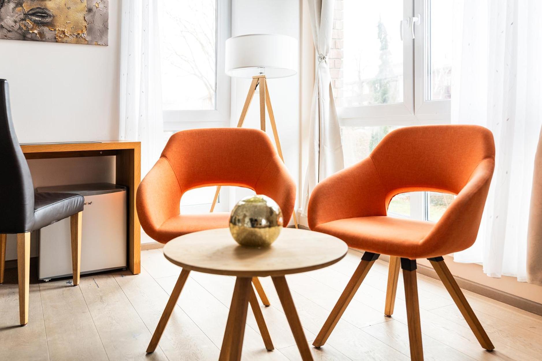 Vier Jahreszeiten Therme & Kliniken Naehe Freiburg & Schwarzwald Ideal Fuer Wellness Kur & Business Ausfluege 24h Check In- Wlan & Parken Gratis Hotel