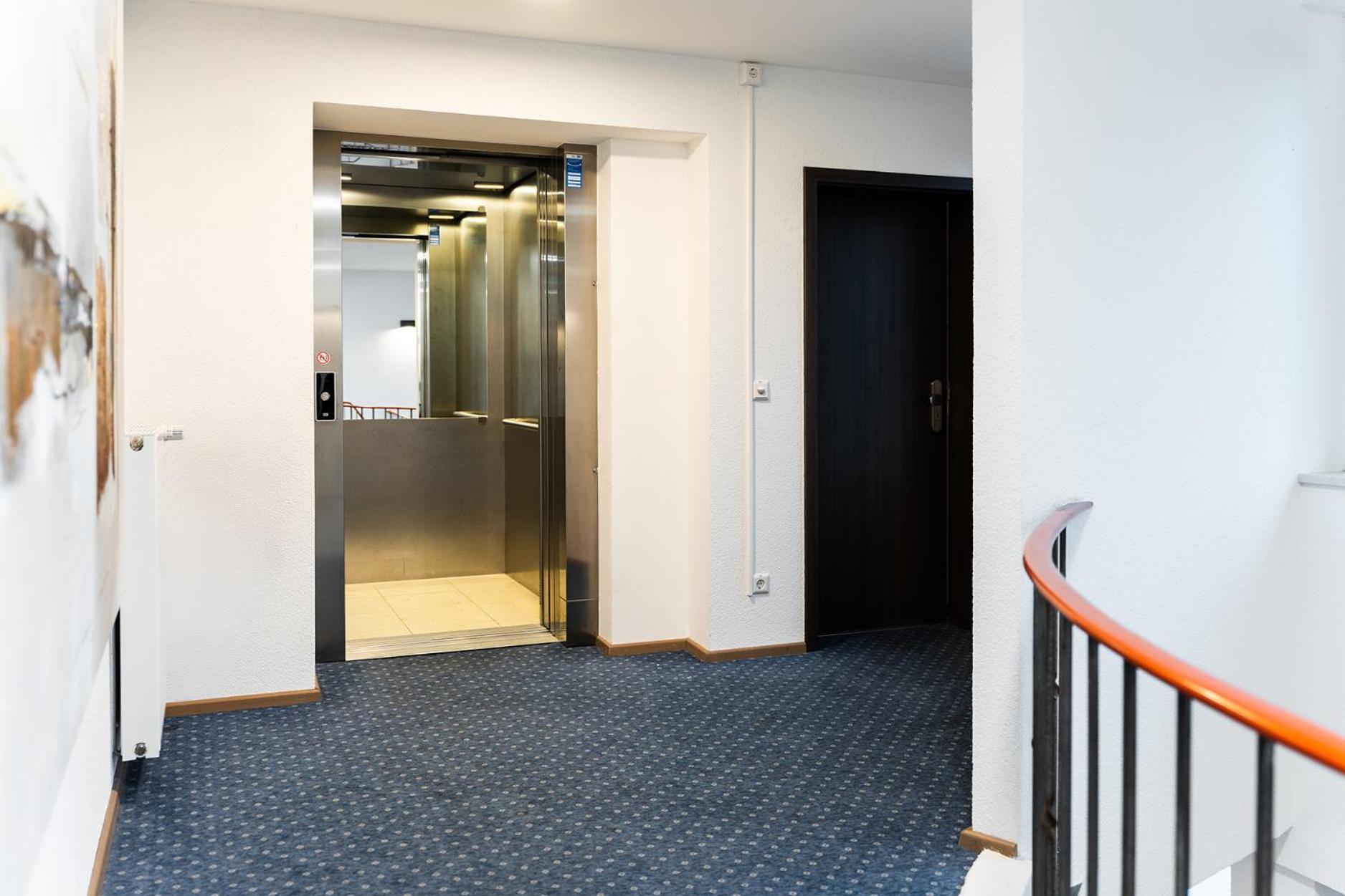 Vier Jahreszeiten Therme & Kliniken Naehe Freiburg & Schwarzwald Ideal Fuer Wellness Kur & Business Ausfluege 24h Check In- Wlan & Parken Gratis 3*