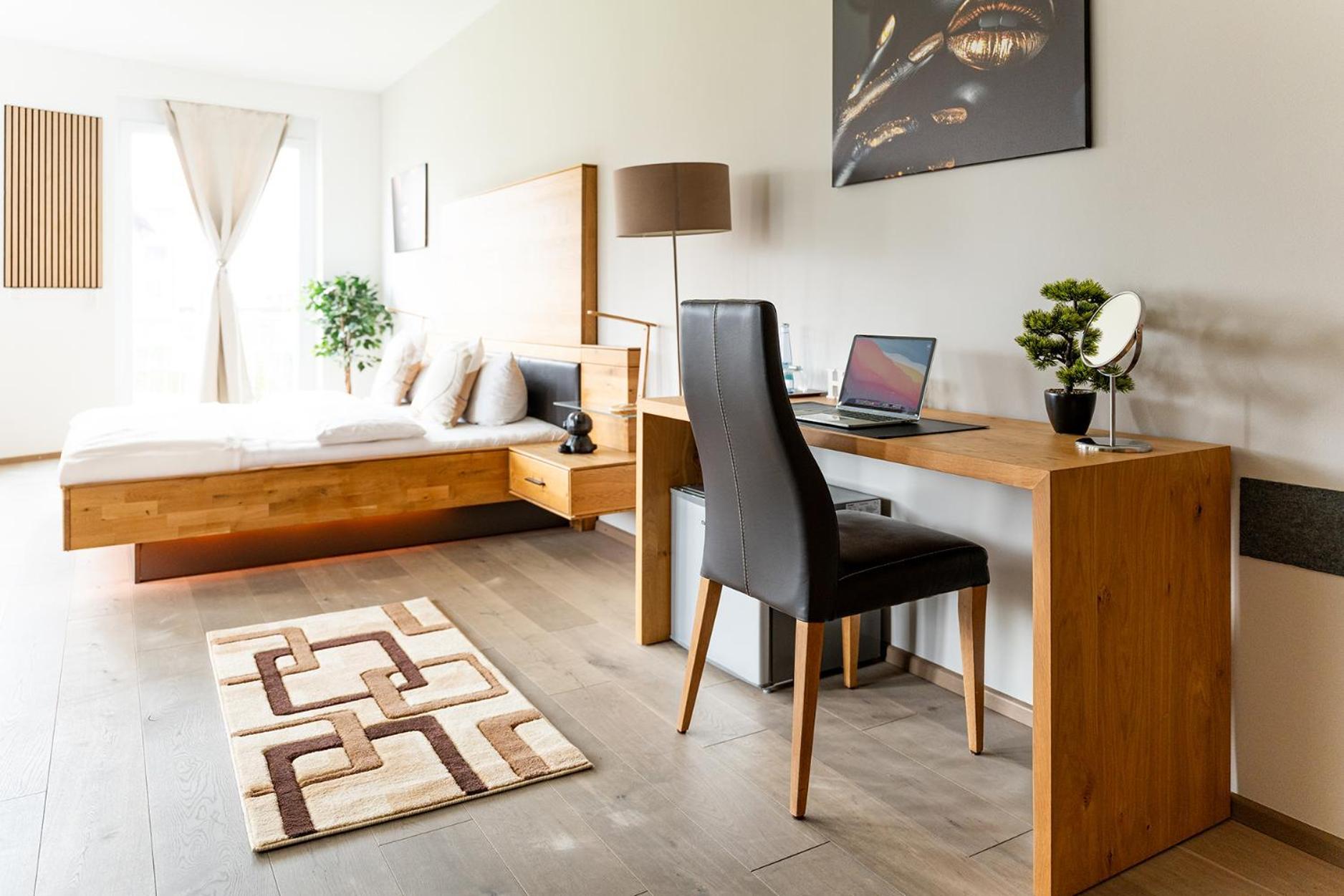 Vier Jahreszeiten Therme & Kliniken Naehe Freiburg & Schwarzwald Ideal Fuer Wellness Kur & Business Ausfluege 24h Check In- Wlan & Parken Gratis Bad Krozingen