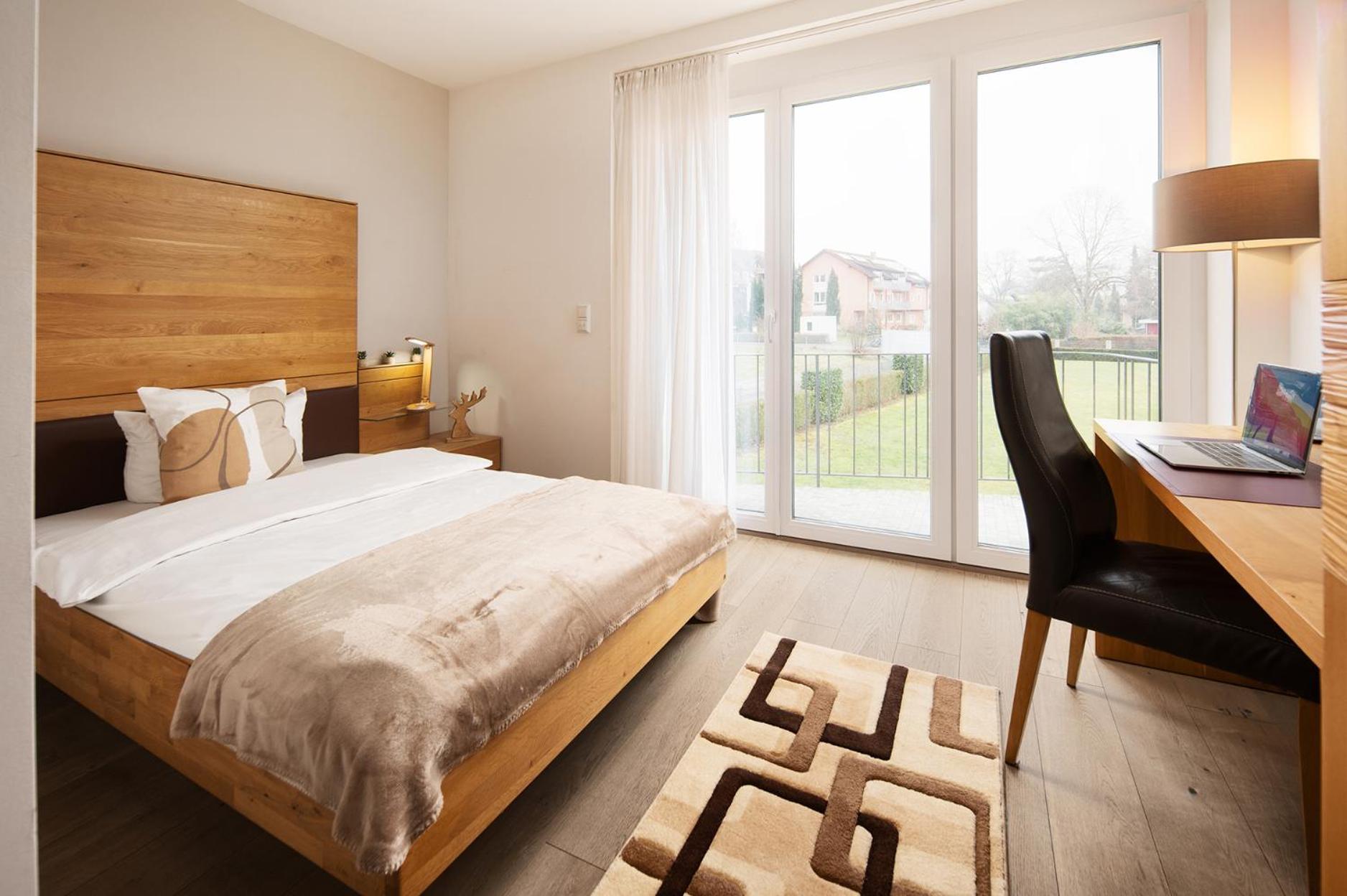 Vier Jahreszeiten Therme & Kliniken Naehe Freiburg & Schwarzwald Ideal Fuer Wellness Kur & Business Ausfluege 24h Check In- Wlan & Parken Gratis